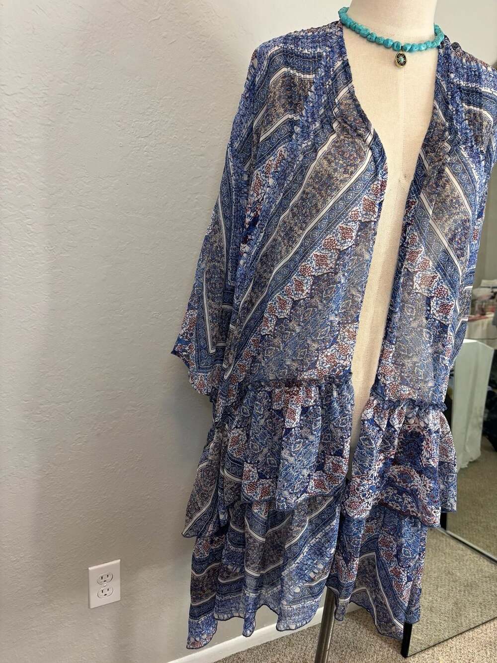 Abercrombie & Fitch Blue Paisley Print Sheer Tiered Kimono - Picture 2 of 8